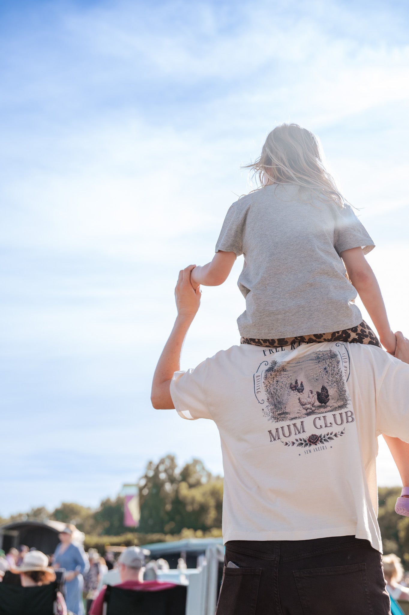 Free range kid mum club tee