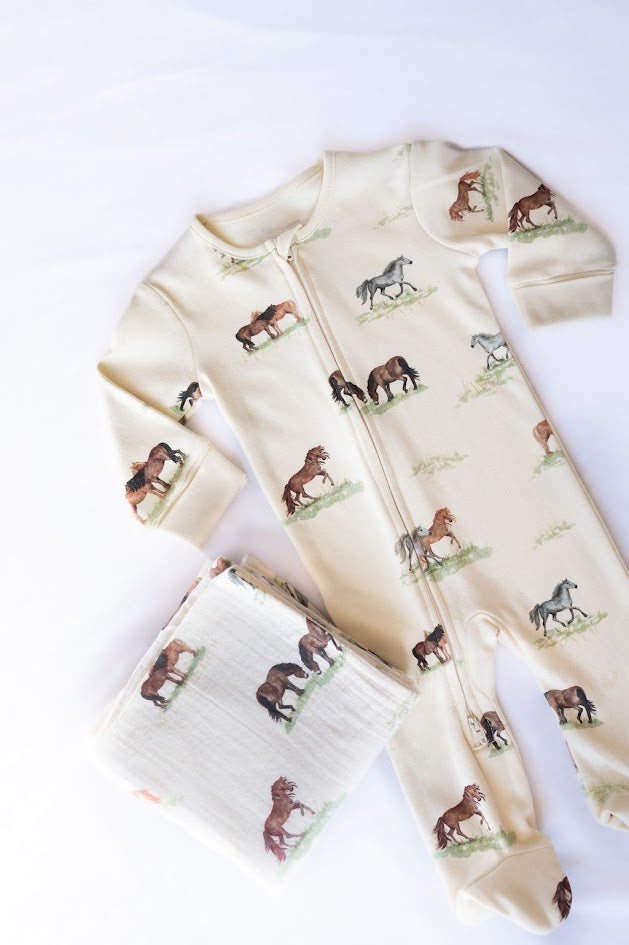 Pony Newborn Baby Giftset