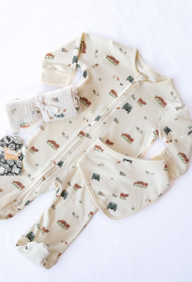 Farm Newborn Baby Sleepsuit Giftset